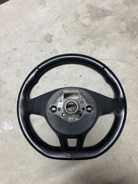 Volan piele cu comenzi fara airbag VW Passat B8 Golf 7 cod 5G0419091