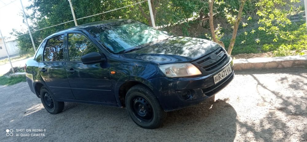 Lada granta sotiladi zur naxadu