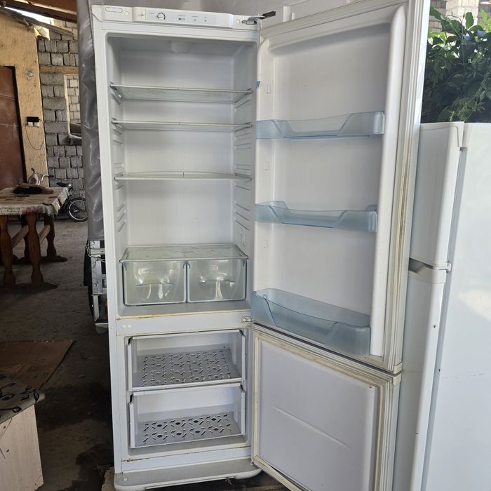 Холодильник бу Бирюса