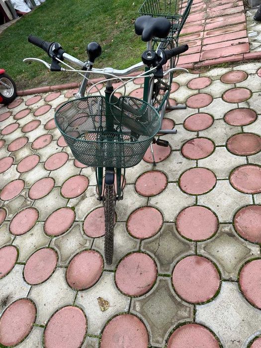 Patru biciclete de vânzare second hand