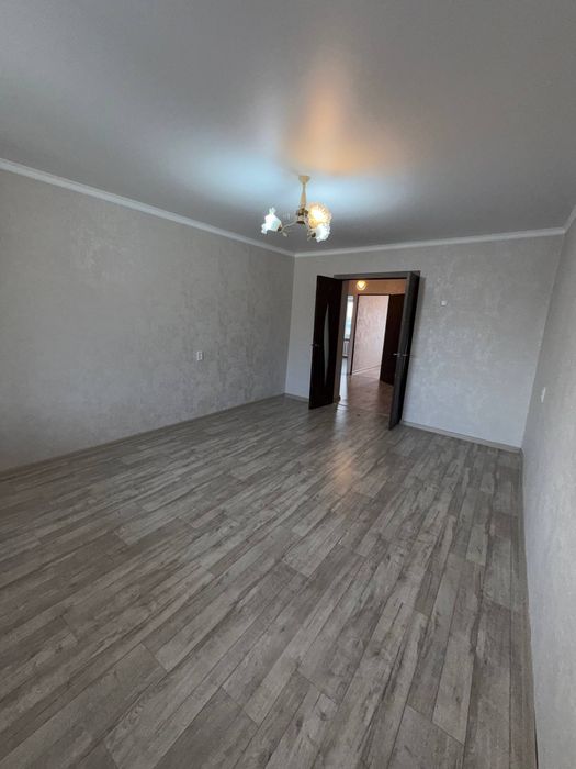 Продам трехкомнатную квартиру