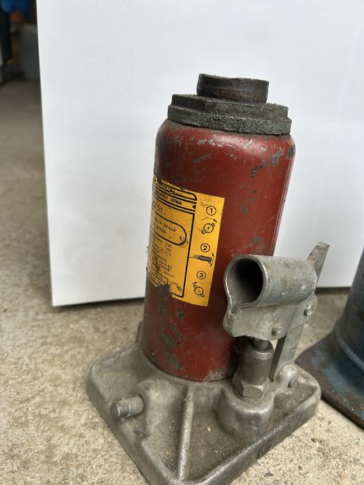 Крикове за камион