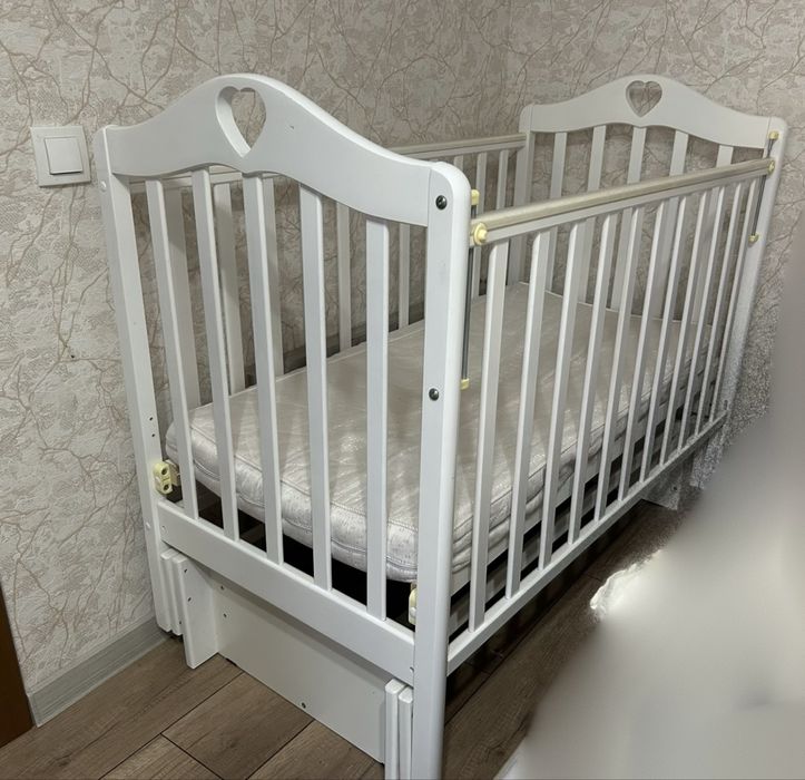 Детская кроватка