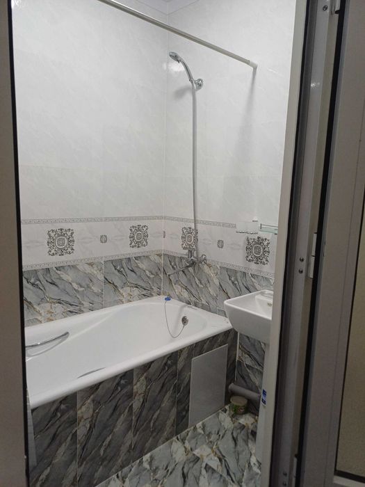 Ijaraga kv. Tuzel 2, metro bekatini oldida, oila qoʻyiladi 500$