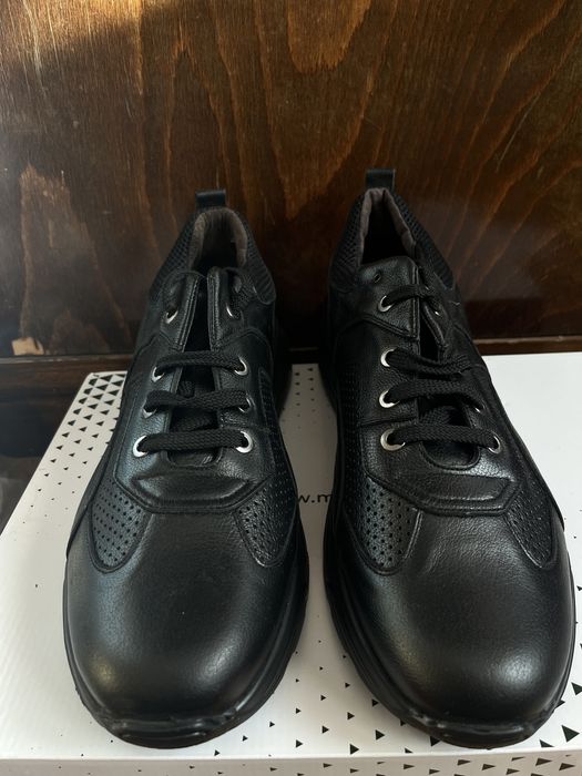 Adidaşi de piele Marelbo 46