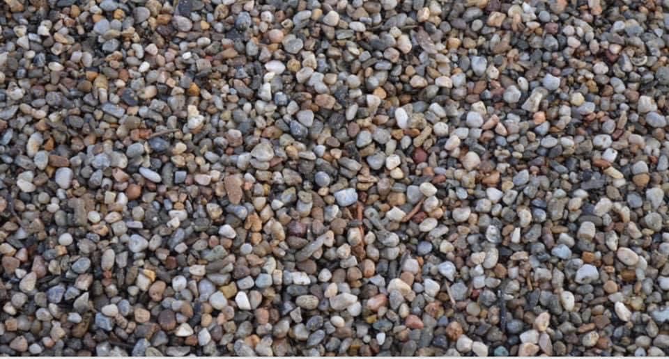 Balast , nisip, piatra