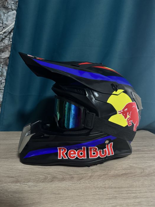 Cască enduro Redbull+accesorii(XL)