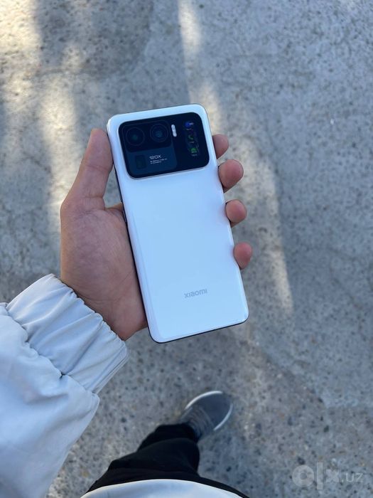 Xiaomi 11 ultra.