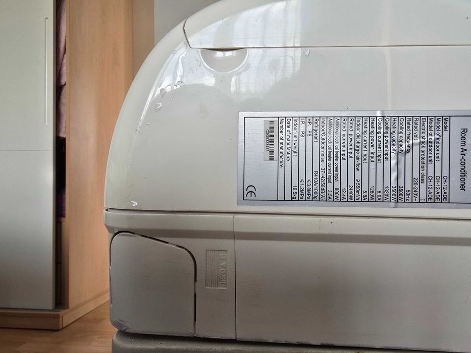 Климатик osaka 12. CH-12-ADE