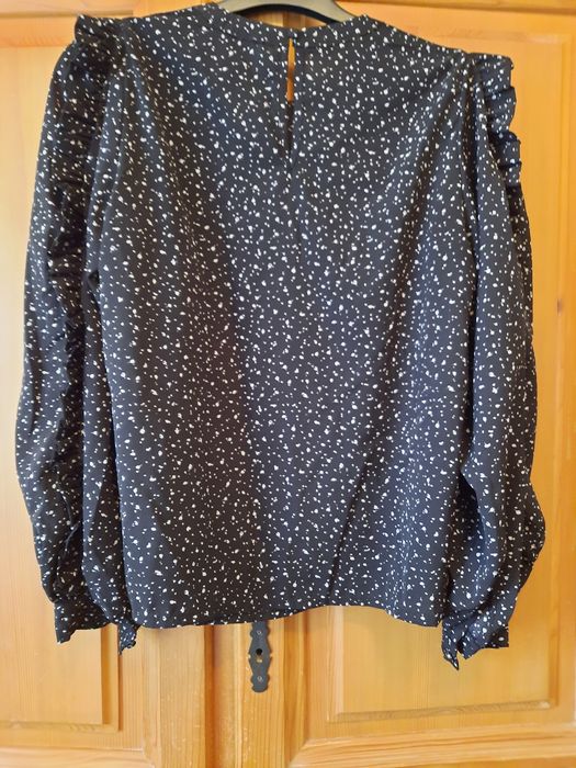 Bluza deosebita bleumarin cu alb mărimea 36-38