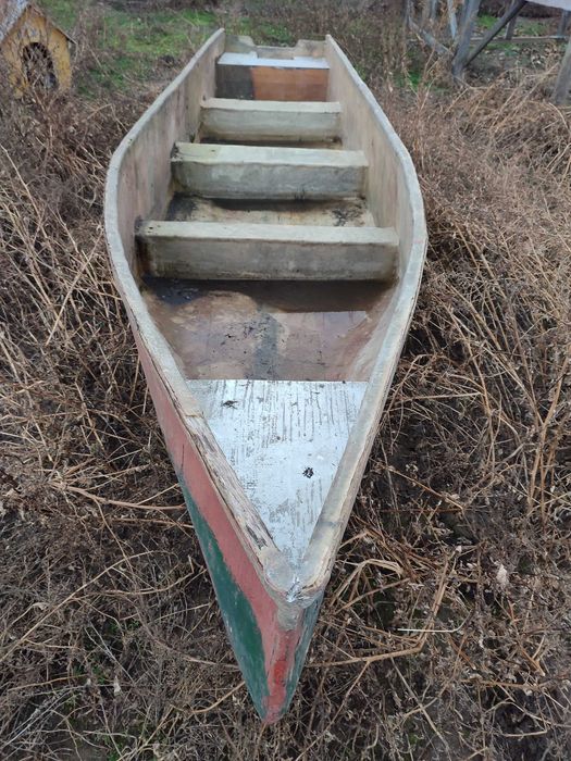 Barca fibra pentru pescuit sau agrement