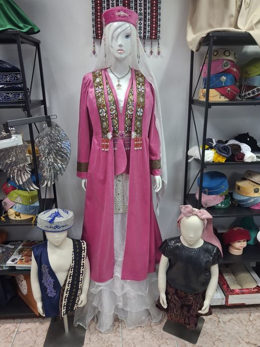 Продам манекен за 15тыс.
