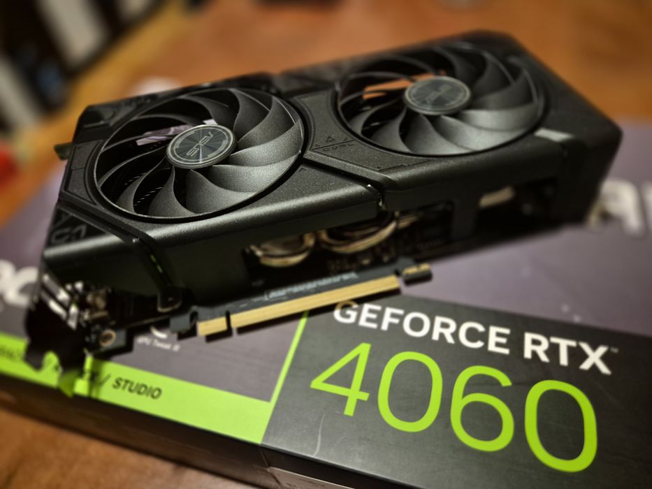 Placa video Asus Nvidia RTX 4060 Garantie 2028