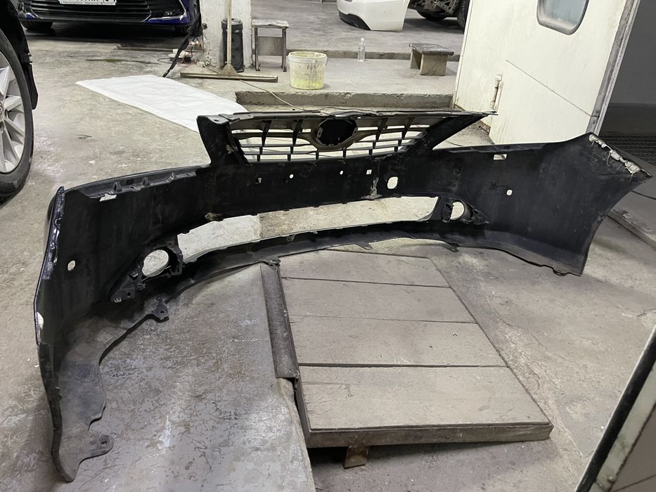 Б/У бампер на камри 50 европа.