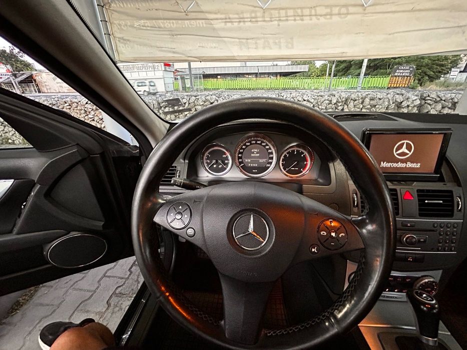 Мерцедес c250 2011 с теглич
