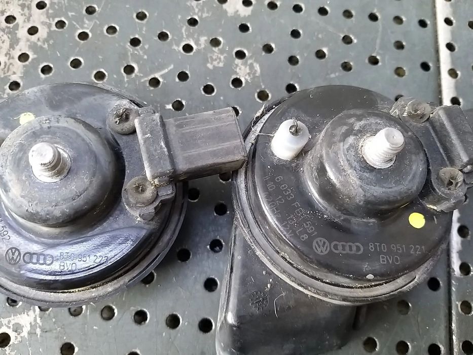 Set claxoane audi a5 8t 8t0951221 8t0951223