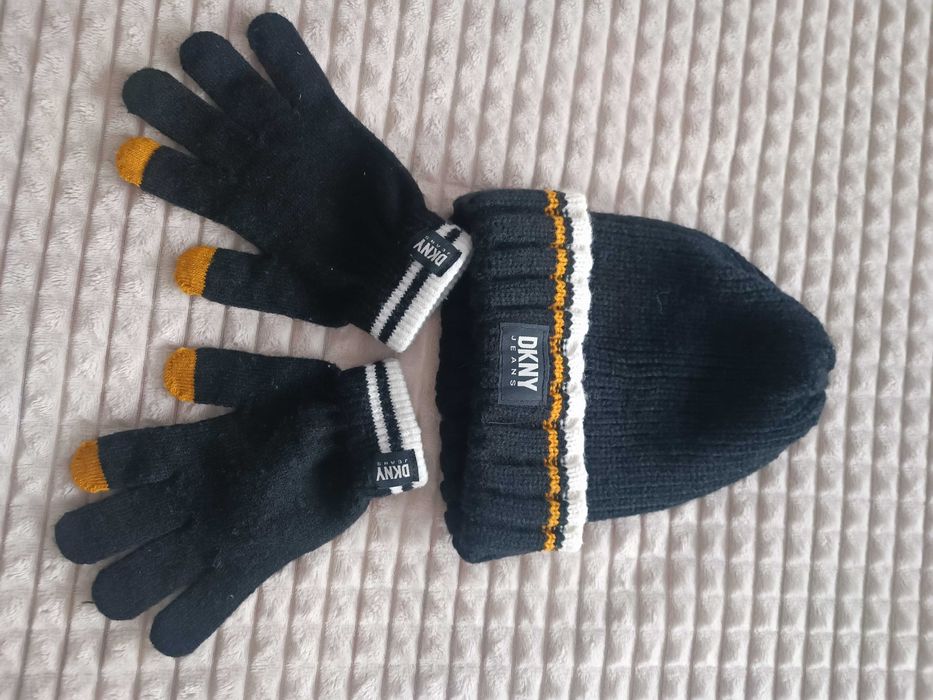 Шал и шапка DKNY 14-16годишни