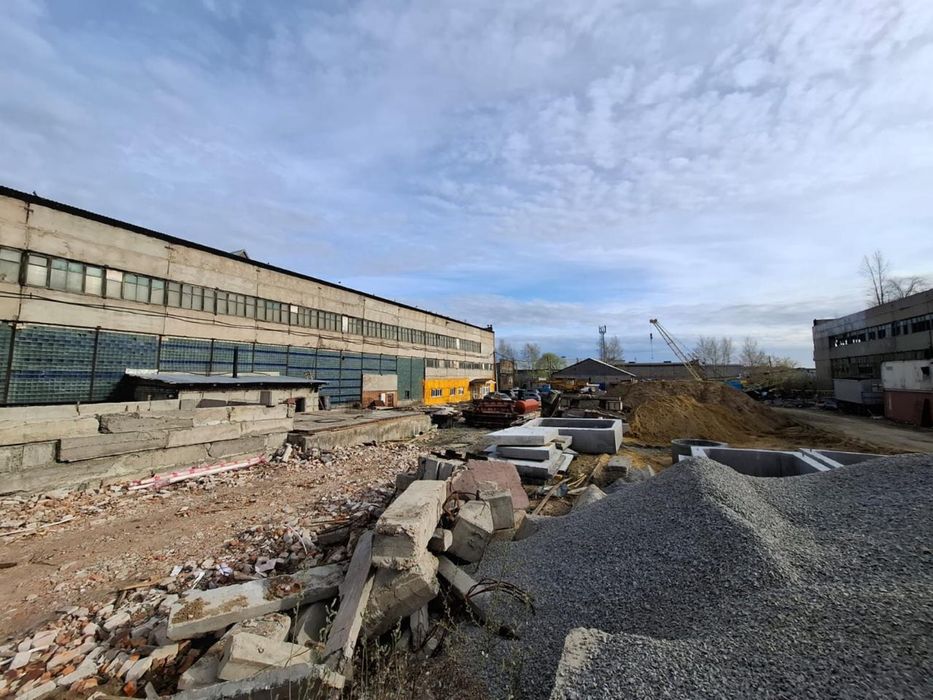 Завод 2 гектара продам