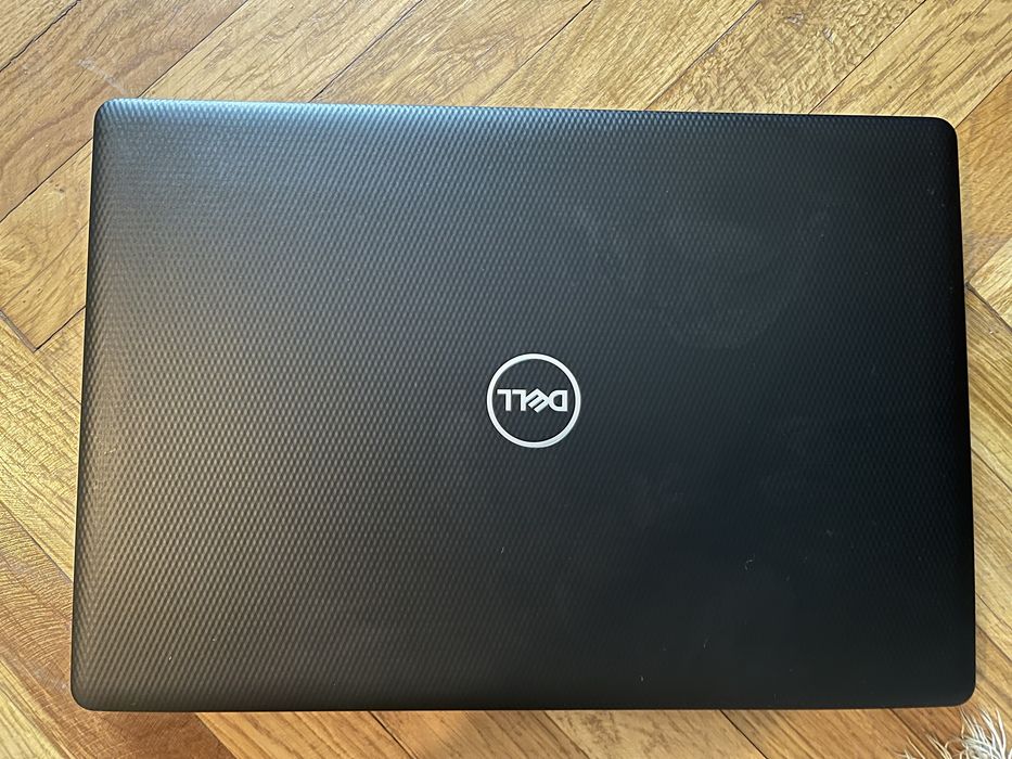 Laptop Dell Inspiration 3581/ Windows 10/ HDD 1 TB/ placa AMD Radeon