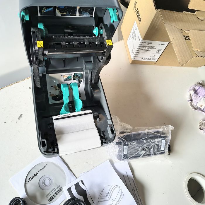 Imprimanta nouă Termica Laser ZEBRA GK420 etichete