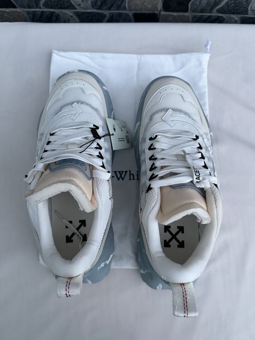 Off white odsy baby blue