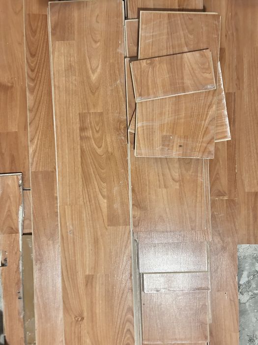 Продается ламинат