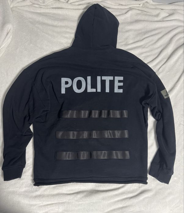 Luda Polite суичър