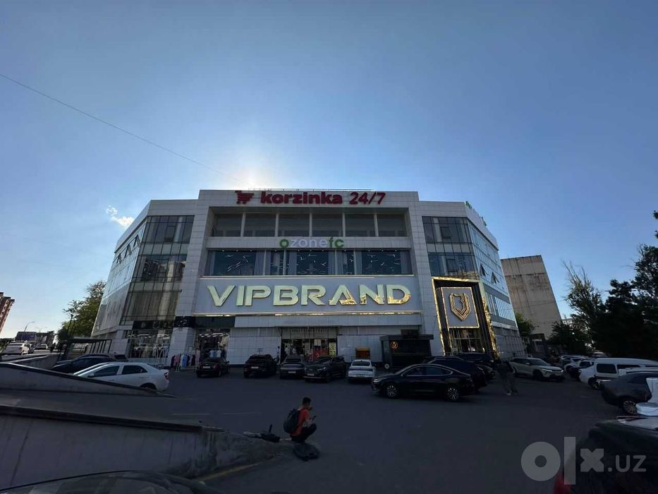 Продажа Коммерческое помещение 1500м² 4 этаж Паркентский Макро 1 линия