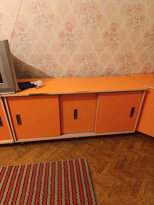 Комплект из 3 тумбочек. ( шкаф-купе)