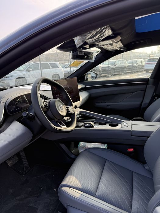 Zeekr 001 you 2025 Qora