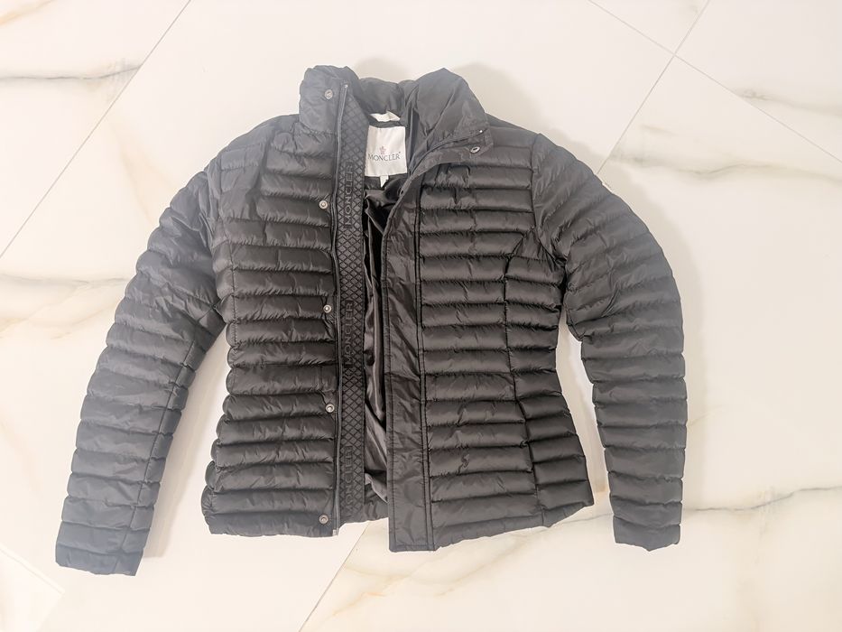 Geaca moncler  marimea S