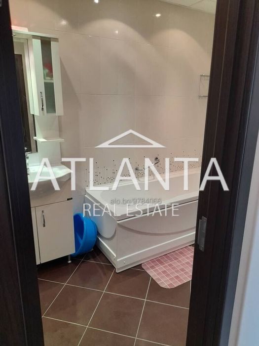 Продава се Тристаен апартамент в с. Шкорпиловци, Област Варна - 94 кв.м за 958 €/кв.м - Снимка #9