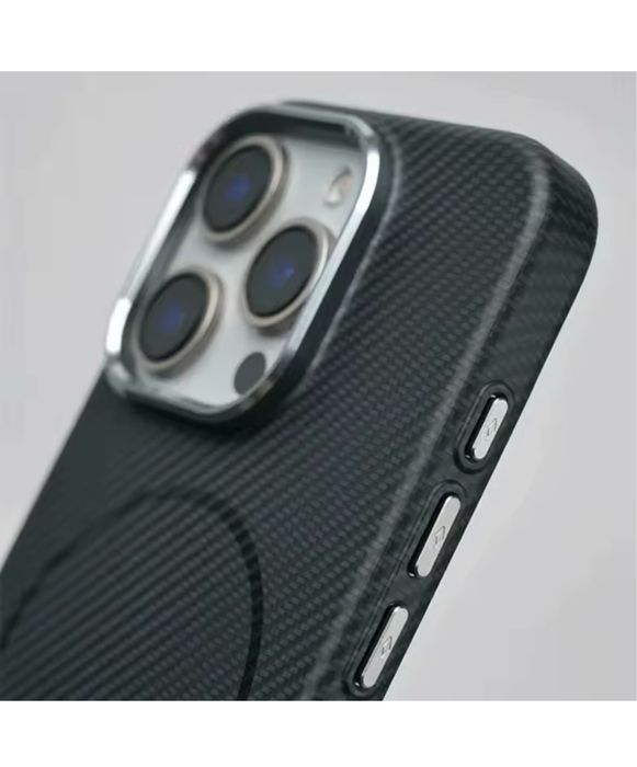 Iphone 16 PRO MAX PLUS Husa Magsafe Ultra Slim 0,2mm Imitatie Carbon