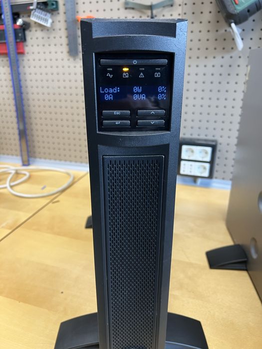 APC Smart-UPS 1000