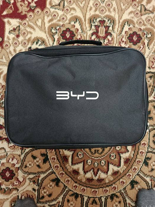 Продам оригинальное зарядное устройство BYD EV Mode 2