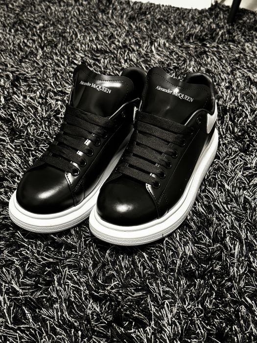 Alexander McQueen marime 43