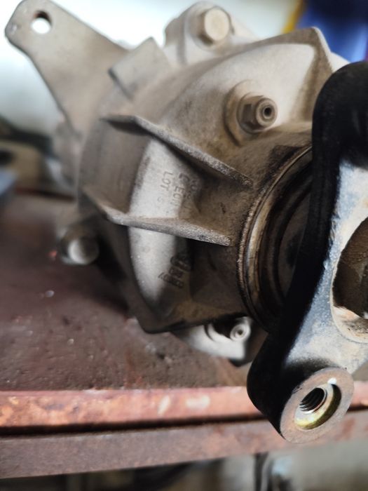 Заден диференциал -Hyundai Santa fe 155кс-2008г