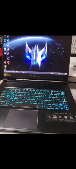 Acer Predator Triton 500. 32Gg RAM ssd 512.windows 11 pe el
