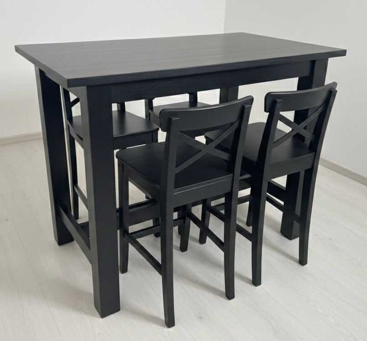 Барный стол и 4 стула обеденная группа.