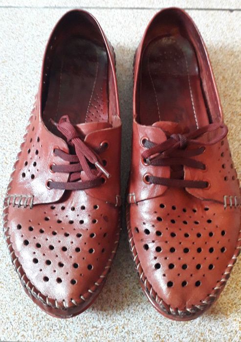 Дамски обувки естествена кожа и работни обувки