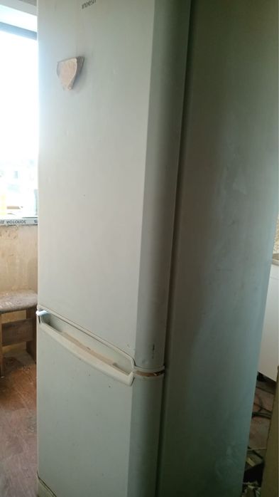 Отдам холодильник