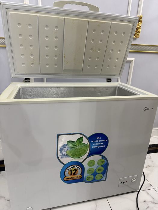 Продам морозильник Мидея