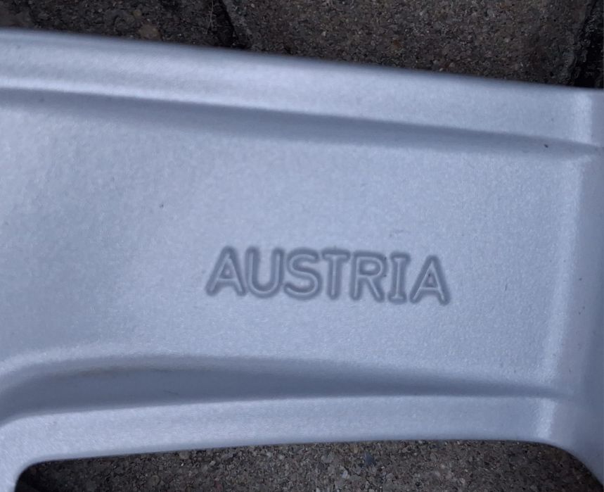 Jante Mercedes pe 18 cu anvelope iarna  Continental  8mm CLS E C roti Audi VW Skoda BMW