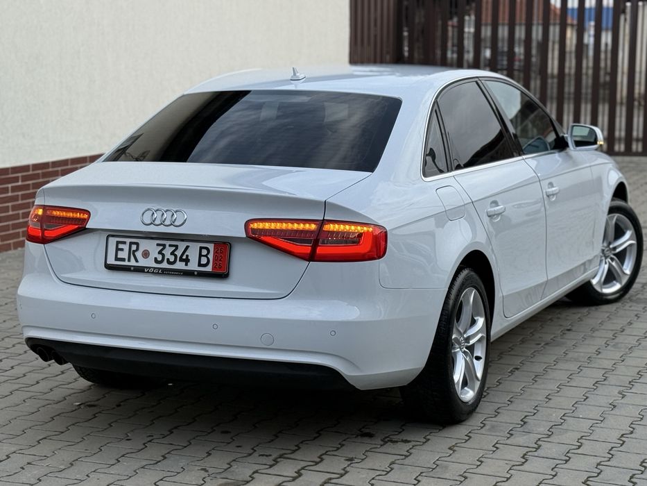 Vând Audi A4 Limuzină An 2013 Motor 2.0 Diesel