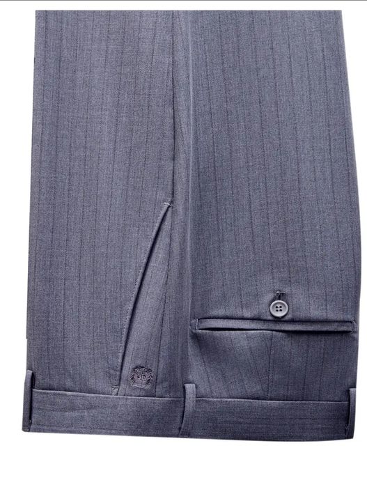 Новый костюм.Размер 50.