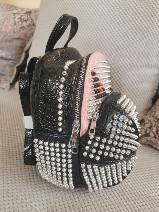 Оригинална малка раница