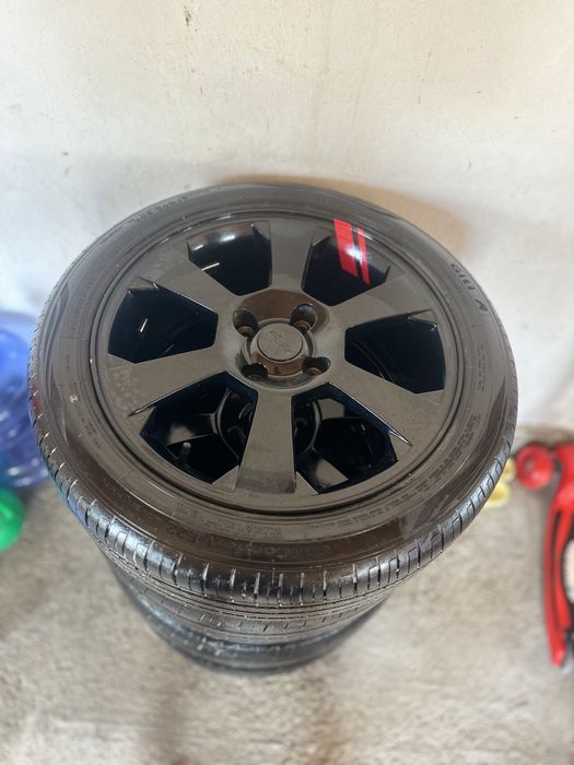 Gentra diska balon R17 4x114 redlain