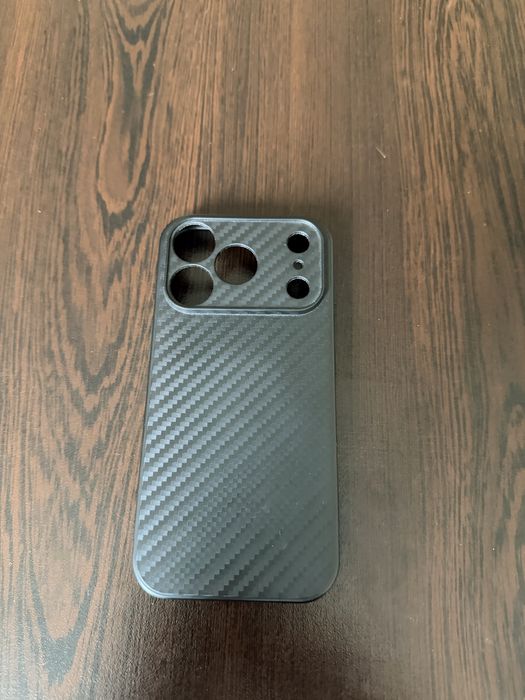 Кейсове iphone 17pro