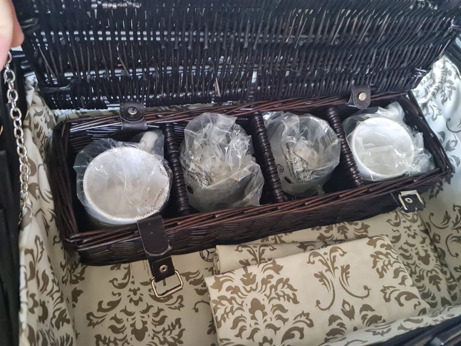 Set picnic Mercedes nou/nefolosit