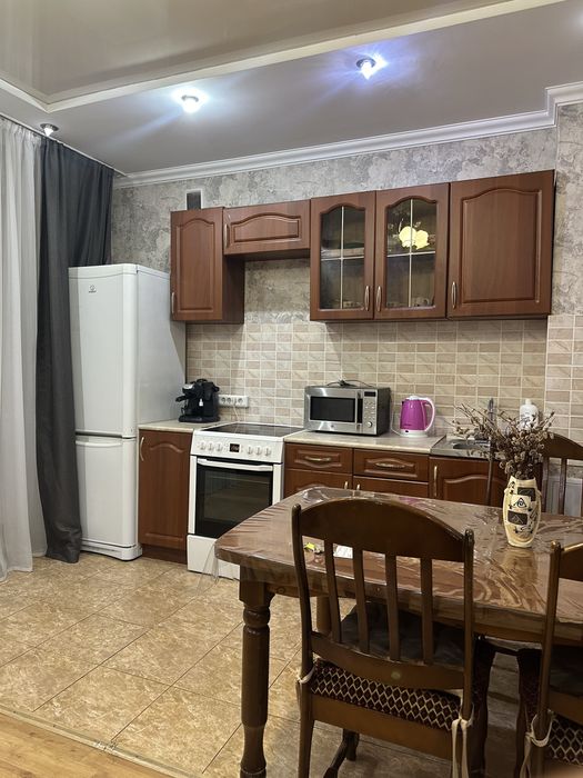 Сдам квартиру по суточно Шакарима 60